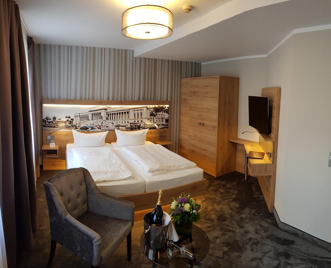 Hotel Schwarzer Adler 스탕달 외부 사진