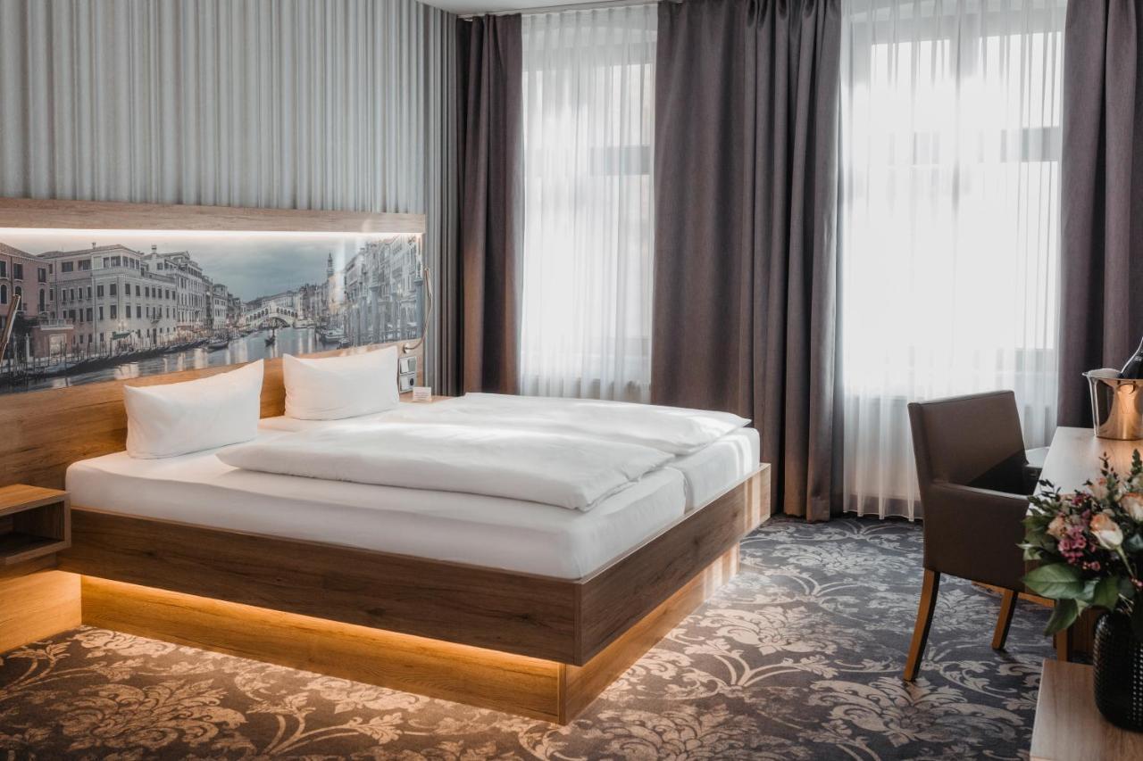 Hotel Schwarzer Adler 스탕달 외부 사진