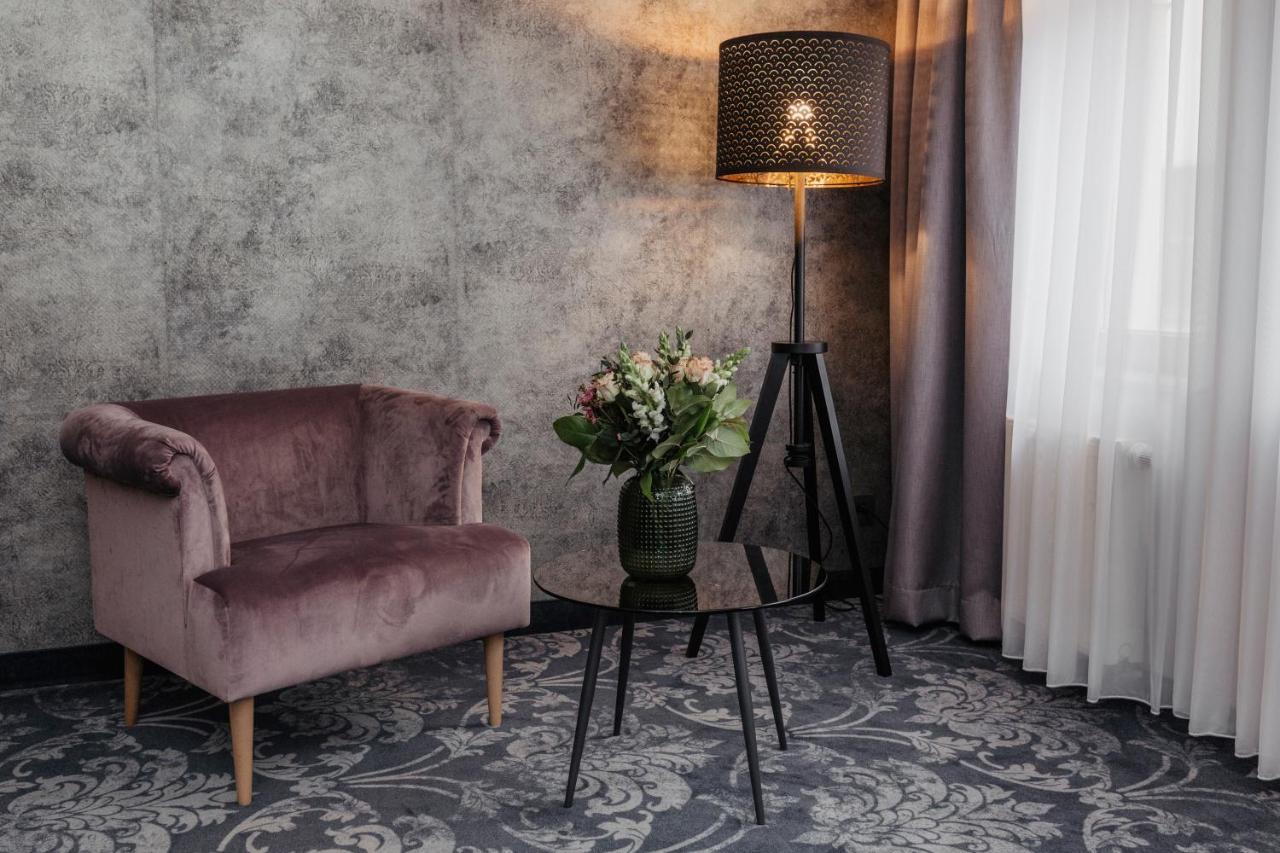 Hotel Schwarzer Adler 스탕달 외부 사진