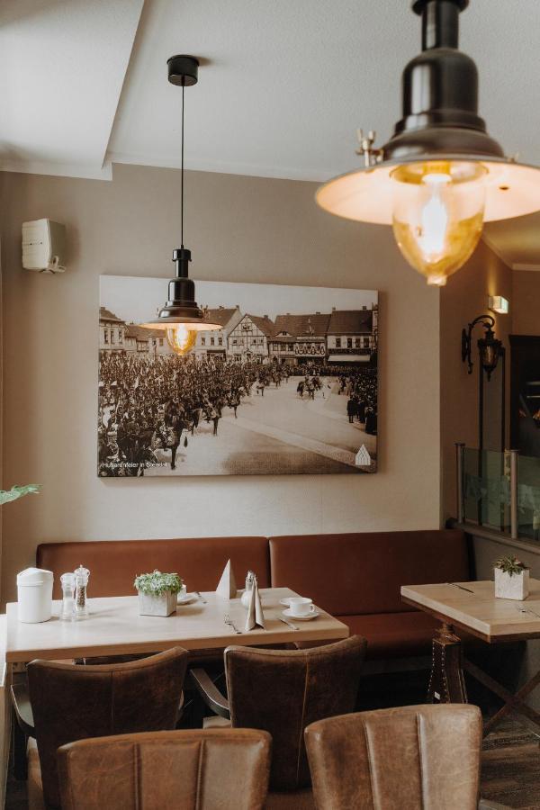 Hotel Schwarzer Adler 스탕달 외부 사진